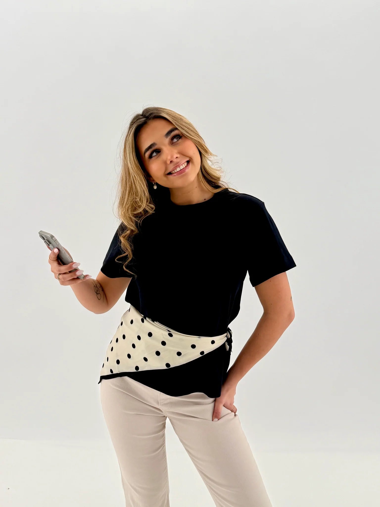 AWNAIMA T-Shirt - Black